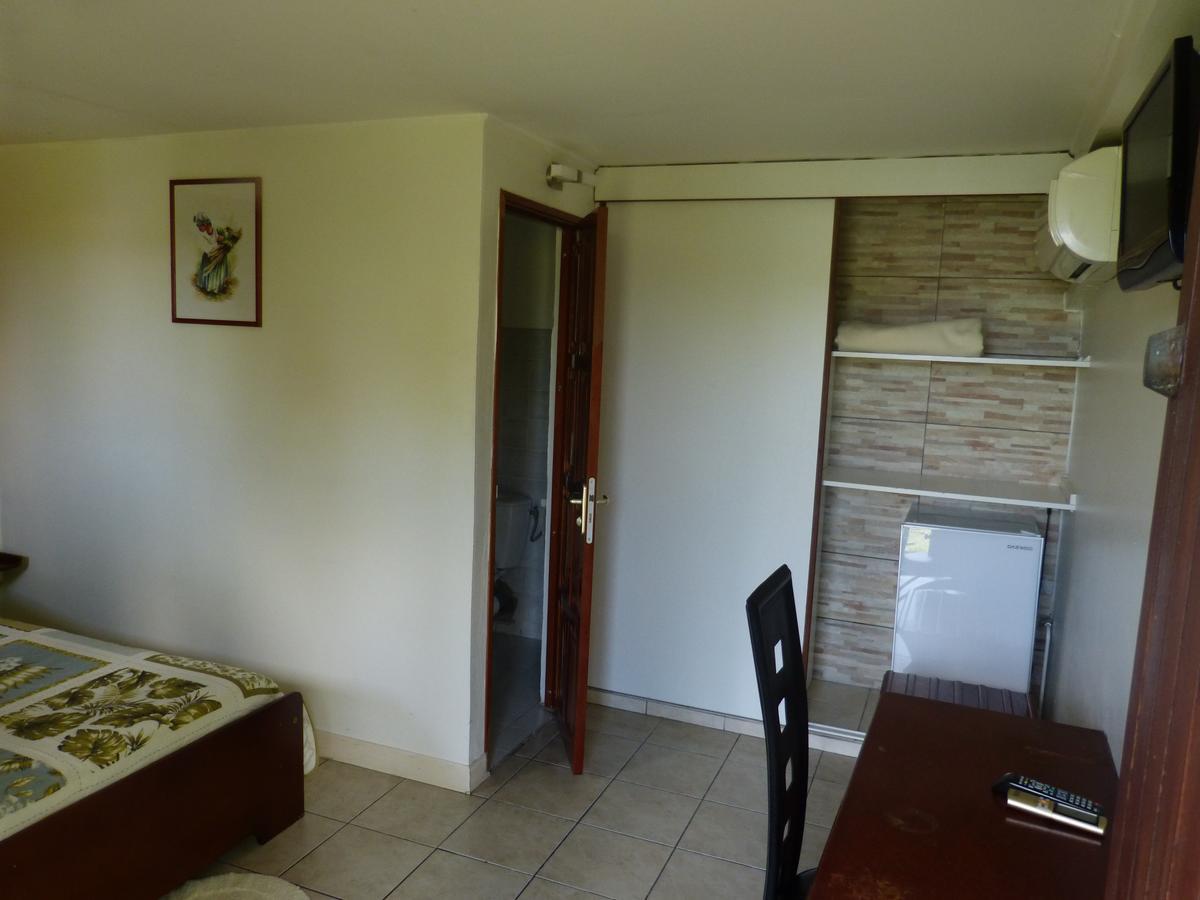 Airport Hotel Ducos Экстерьер фото